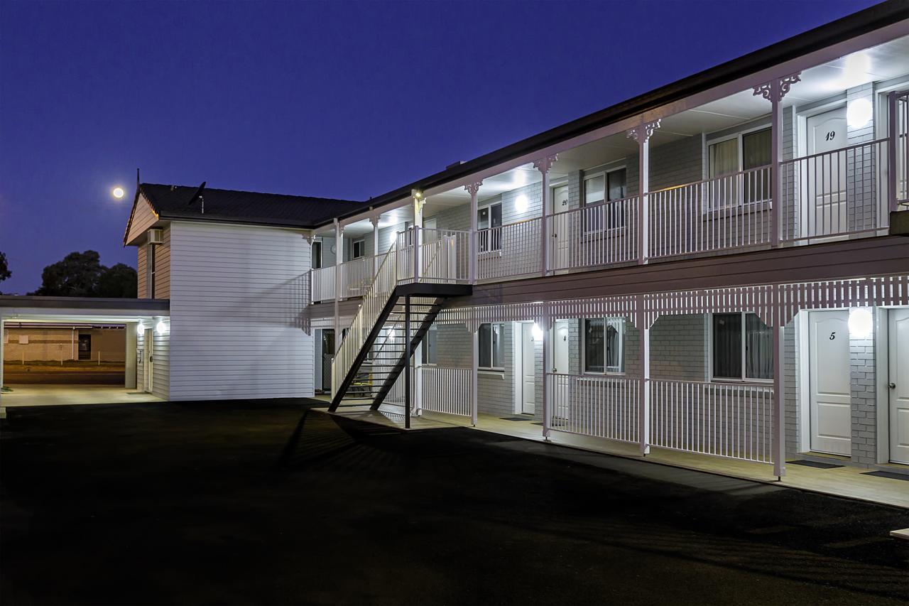 Oasis Motel Cobar Exterior photo